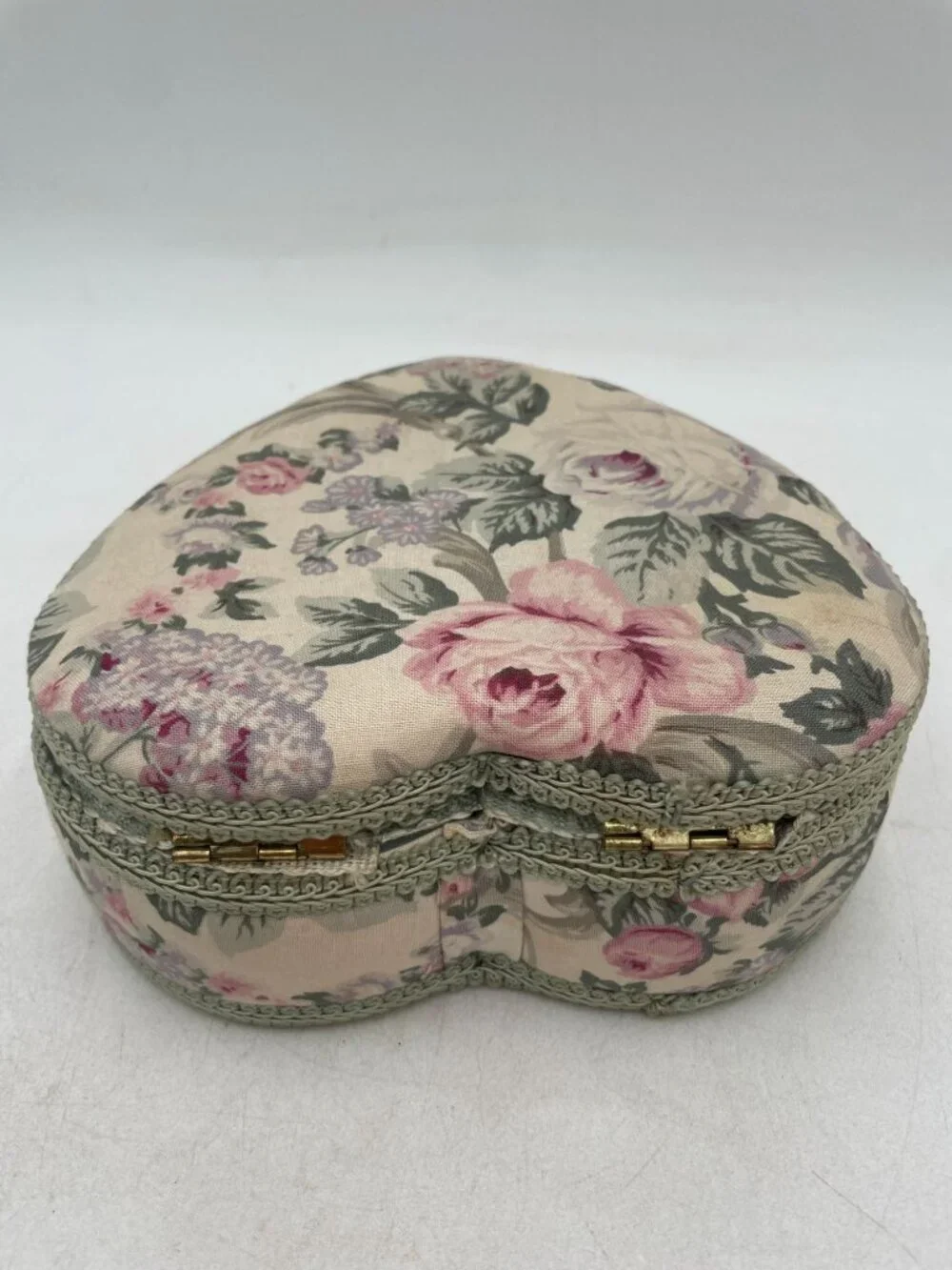 Heart-Shaped Floral Fabric Jewelry Box With Crocheted Lady Pink & Mint Green 7